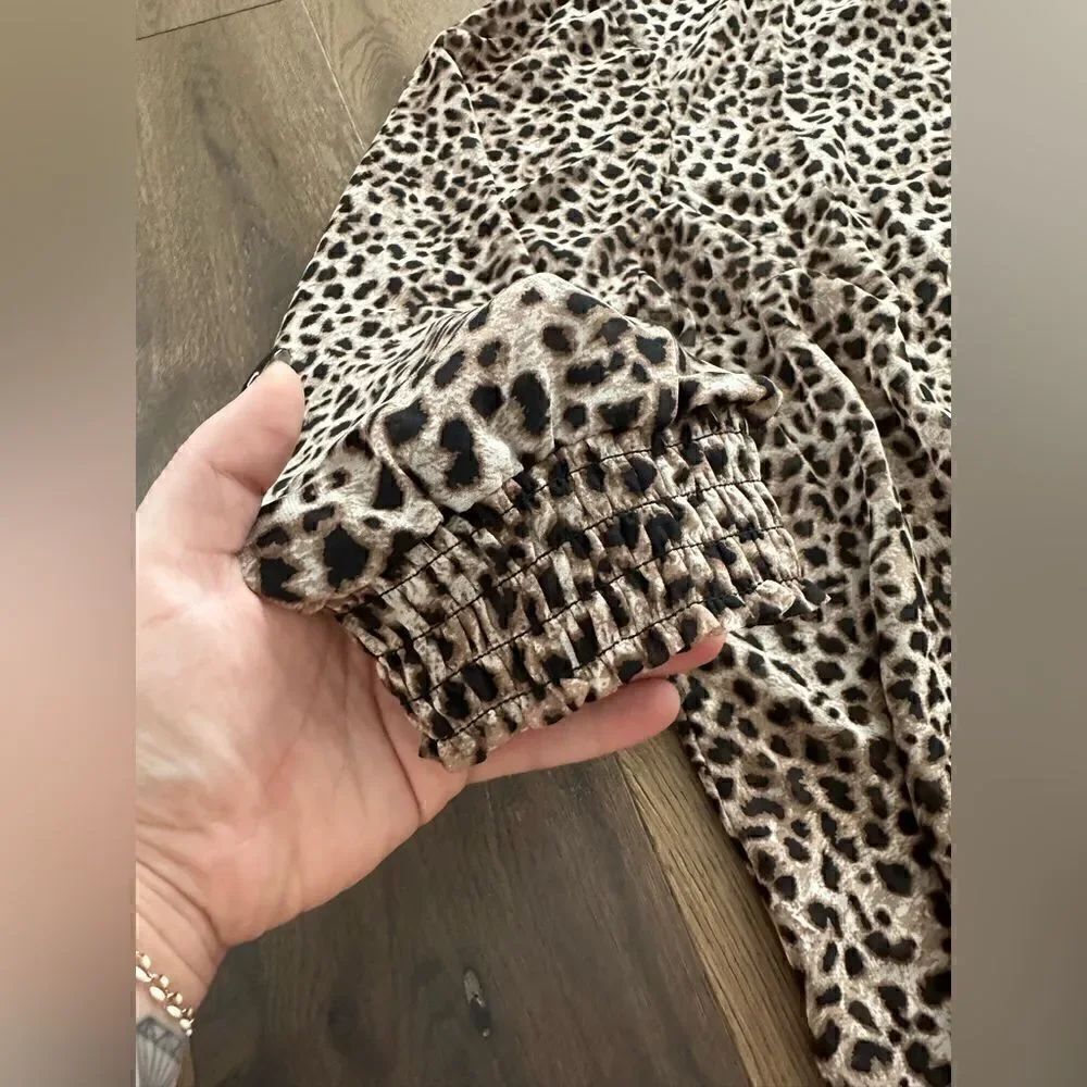 Torrid cheetah sheer top - Picture 8 of 8